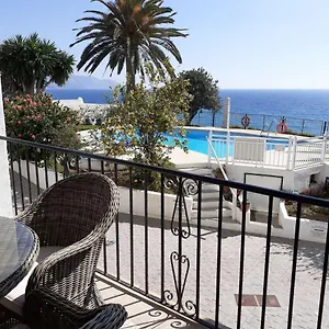 Tuhillo 1i Menyber , Nerja España